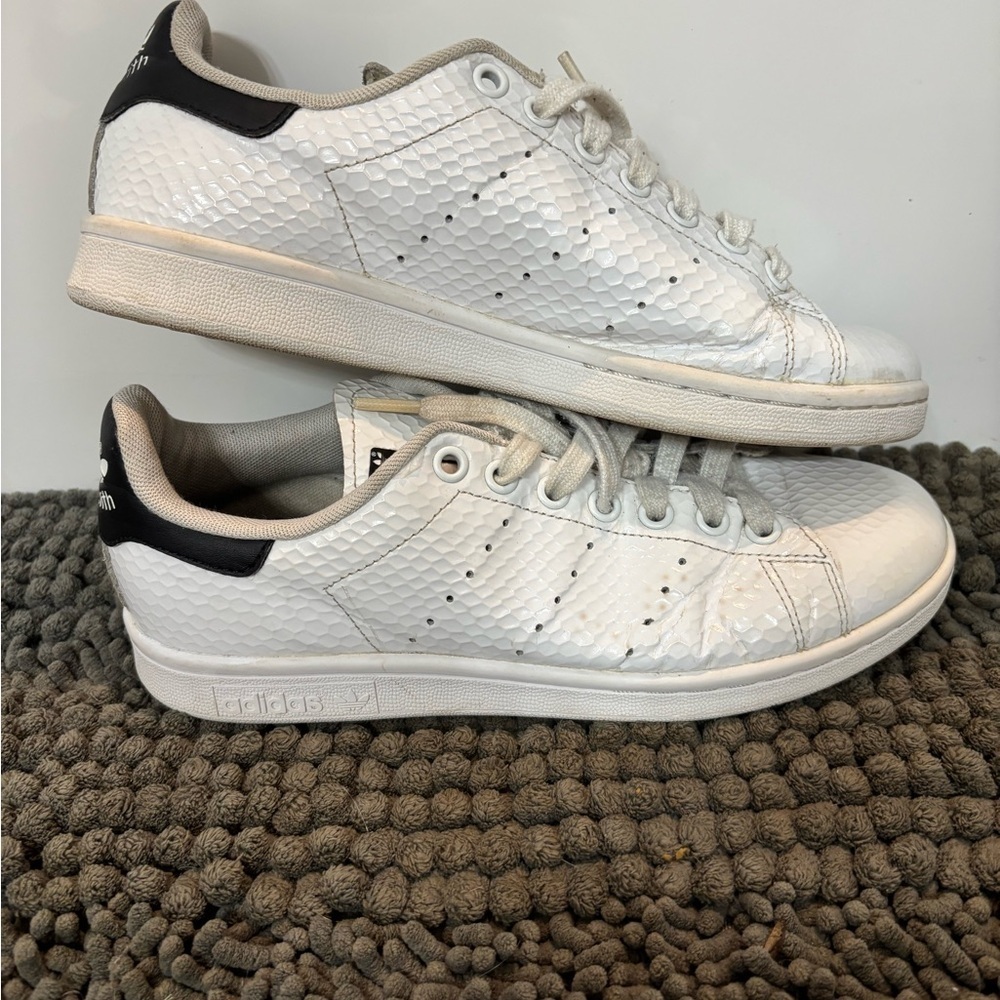Adidas Stan Smith White Snakeskin Pattern Sneakers - Picture 4 of 10